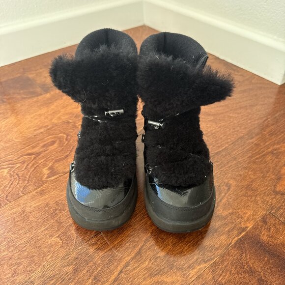 UGG Shoes - Ugg Boots special edition Neiman Marcus size 7